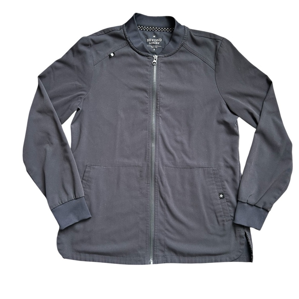 Beyond Scrubs Dark Gray Zip Up Jacket size small